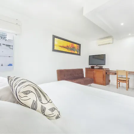 Coral Reef Hotel 3*