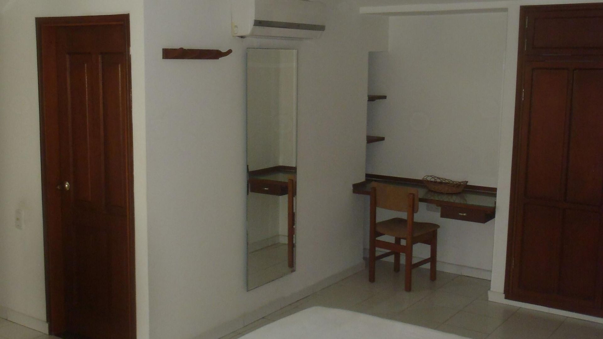 Coral Reef Hotel 3*