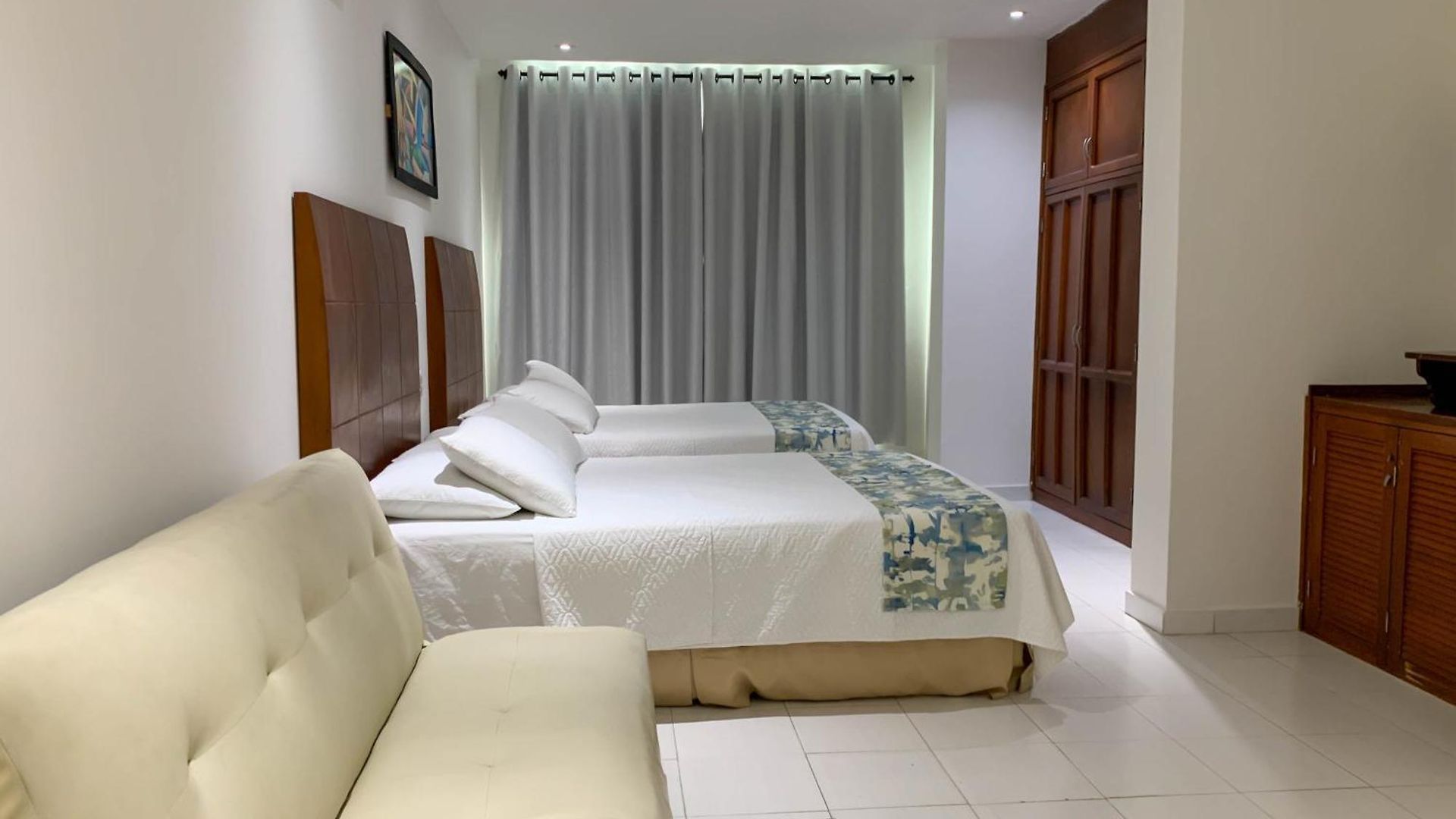 Hotel Coral Reef