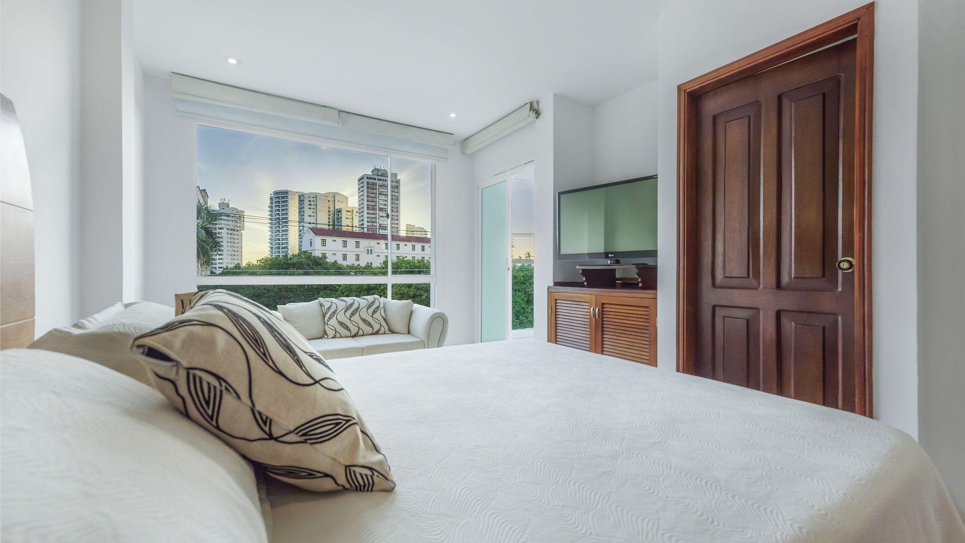 Coral Reef Hotel