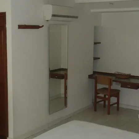 Hotel Coral Reef Cartagena Hotel 3*