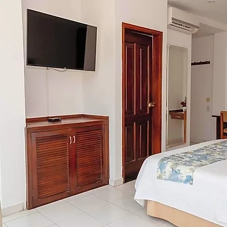 Hotel Coral Reef Cartagena Hotel 3*