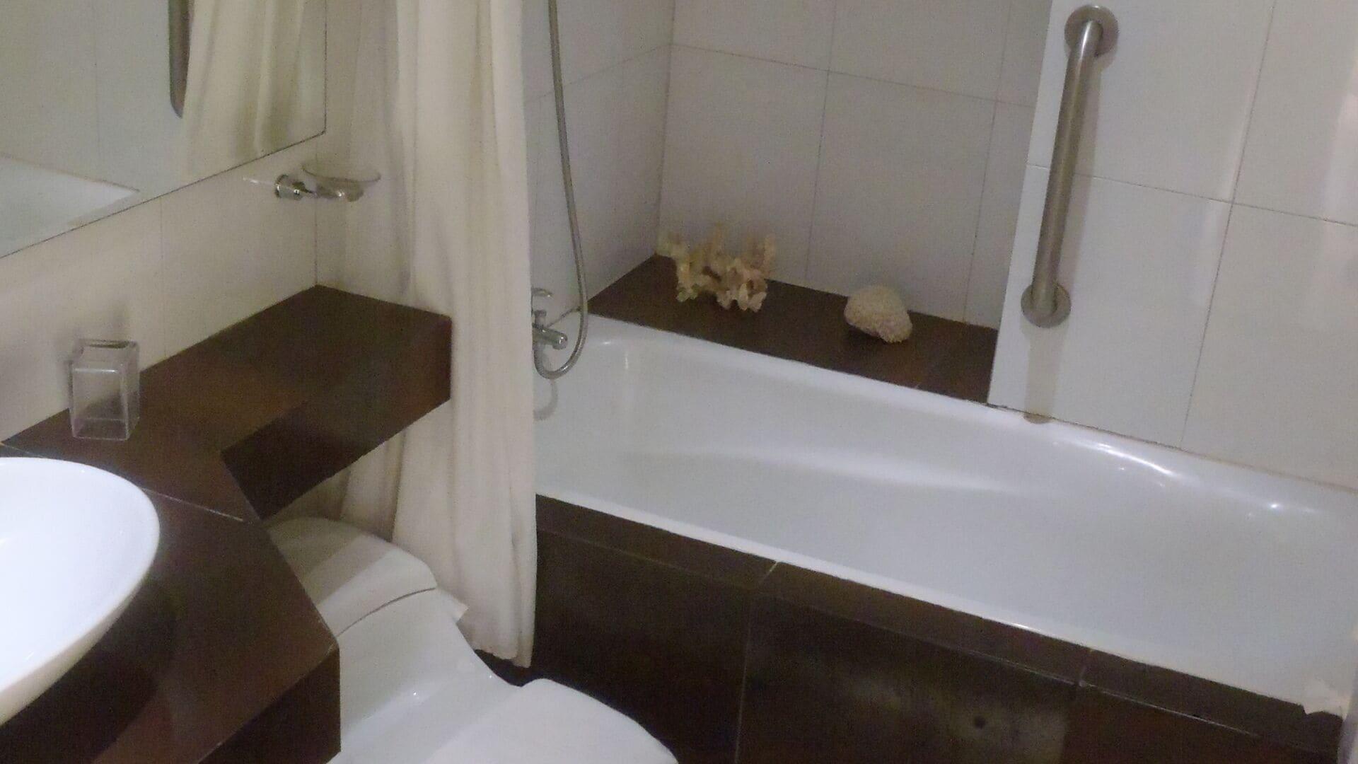 Coral Reef Hotel 3*